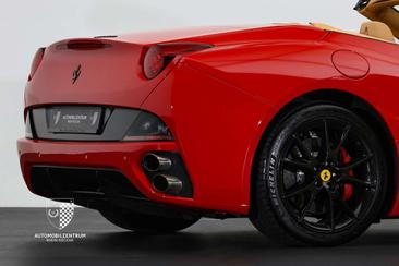 Ferrari California — photo 12