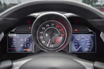 Ferrari Portofino — photo 27