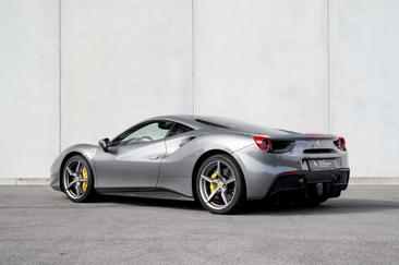 Ferrari 488 — photo 6
