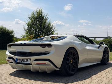 Ferrari 296 GTS — photo 13