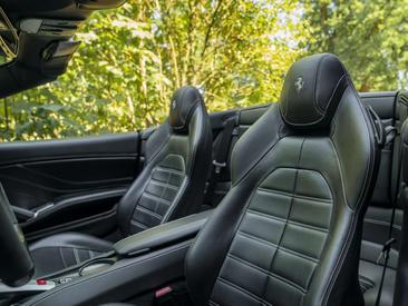Ferrari California — photo 9