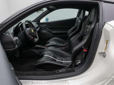 Ferrari 488 — photo 20