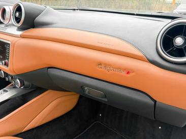 Ferrari California T — photo 21