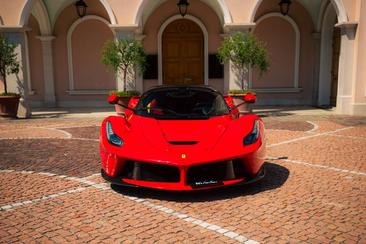 Ferrari LaFerrari — photo 3