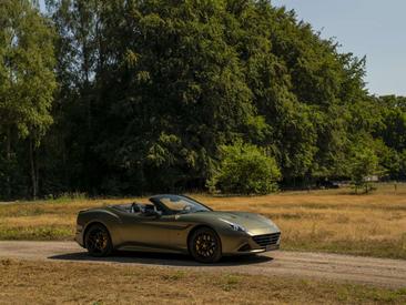 Ferrari California — photo 19