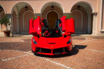 Ferrari LaFerrari — photo 4
