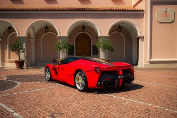 Ferrari LaFerrari — photo 6