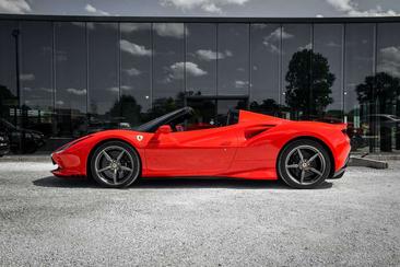 Ferrari F8 Spider — photo 4