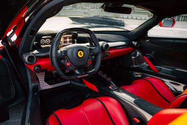 Ferrari LaFerrari — photo 8