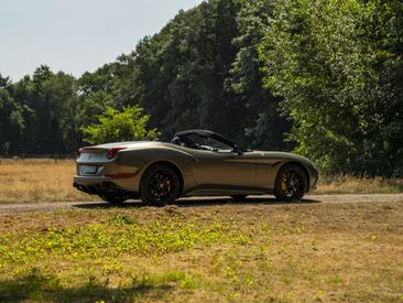 Ferrari California — photo 30