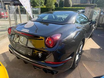 Ferrari California — photo 5
