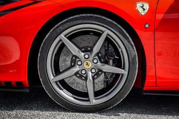 Ferrari F8 Spider — photo 8
