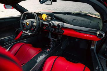 Ferrari LaFerrari — photo 11