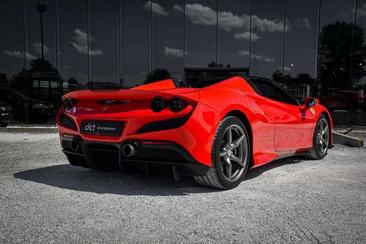 Ferrari F8 Spider — photo 5