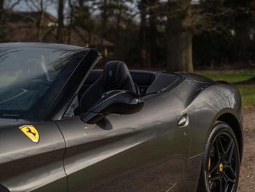 Ferrari California — photo 39