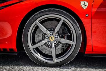 Ferrari F8 Spider — photo 8