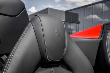 Ferrari F8 Spider — photo 18