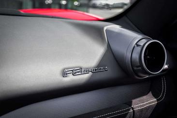 Ferrari F8 Spider — photo 25