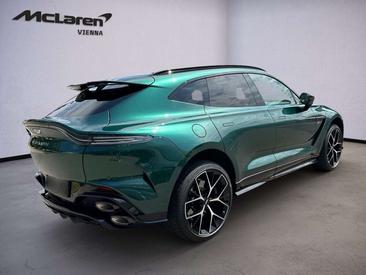 Aston Martin DBX S — photo 3