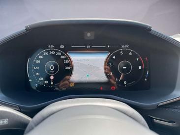 Aston Martin DBX S — photo 7