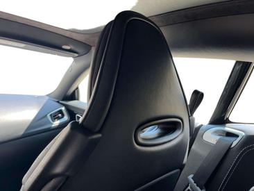 Aston Martin DB11 Coupé 4.0 V8 — photo 14