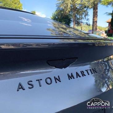 Aston Martin DB12 Coupé V8 — photo 7