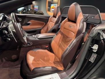 Aston Martin DBS Volante V12 Superleggera — photo 13