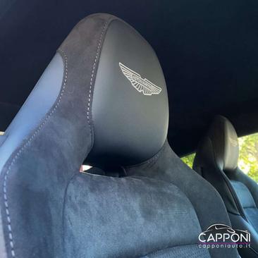 Aston Martin DB12 Coupé V8 — photo 10