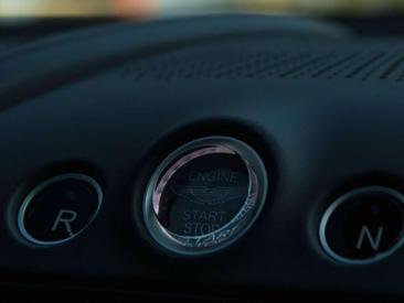 Aston Martin DBX DBX707 — photo 8