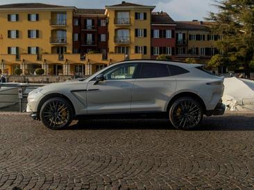 Aston Martin DBX DBX707 — photo 11