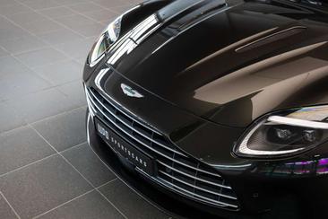Aston Martin DB12 4.0 V8 — photo 9