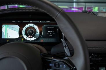 Aston Martin DB12 4.0 V8 — photo 18