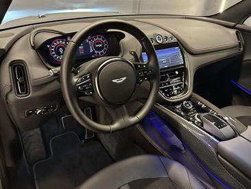 Aston Martin DBX 707 — photo 11