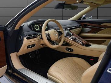 Aston Martin DB12 Volante — photo 4