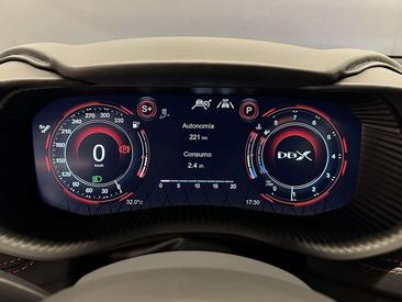 Aston Martin DBX 707 — photo 19