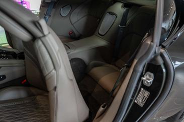 Aston Martin DB12 4.0 V8 — photo 37