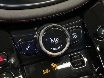 Aston Martin DBX 707 — photo 25