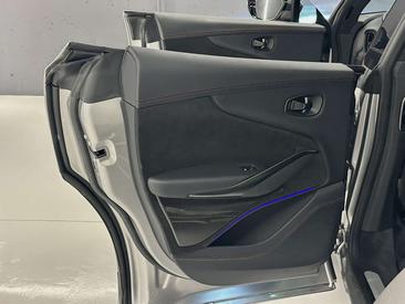 Aston Martin DBX 707 — photo 29