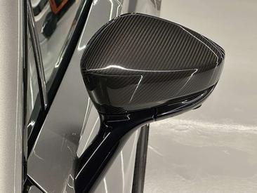 Aston Martin DBX 707 — photo 31
