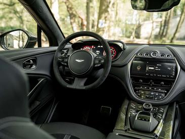 Aston Martin DBX 707 4.0 V8 — photo 10
