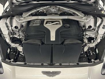 Aston Martin DBX 707 — photo 41