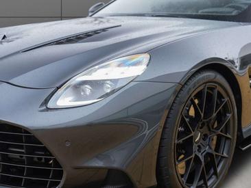 Aston Martin Vanquish Volante — photo 27