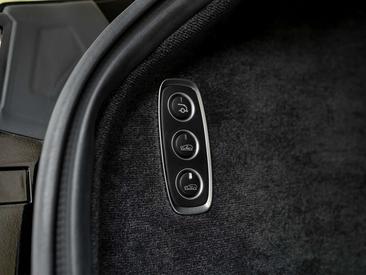 Aston Martin DBX 707 4.0 V8 — photo 32
