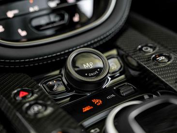 Aston Martin DBX 707 4.0 V8 — photo 39