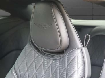 Aston Martin DB12 Coupé — photo 5