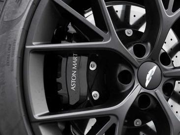 Aston Martin DBX S Gris — photo 12