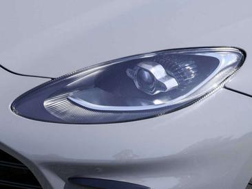 Aston Martin DBX S Gris — photo 13