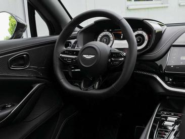 Aston Martin DBX S Gris — photo 27
