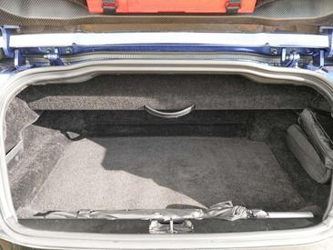 Aston Martin DBS Volante — photo 21