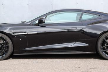 Aston Martin Vanquish S — photo 13